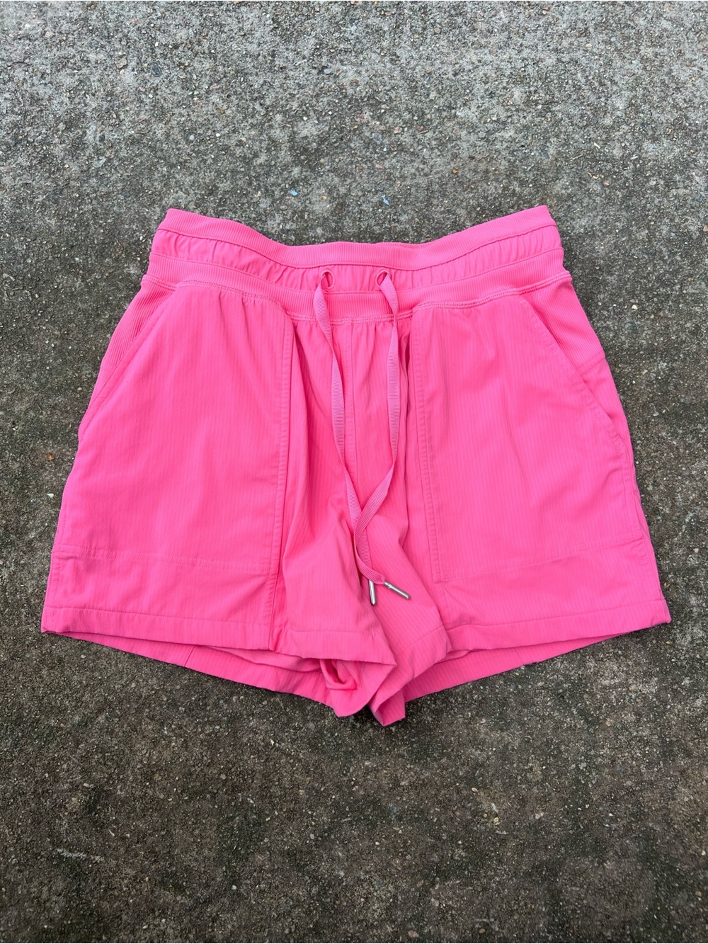 Lululemon Dance Studio High Rise 3.5” Sakura Pink Shorts Size 4